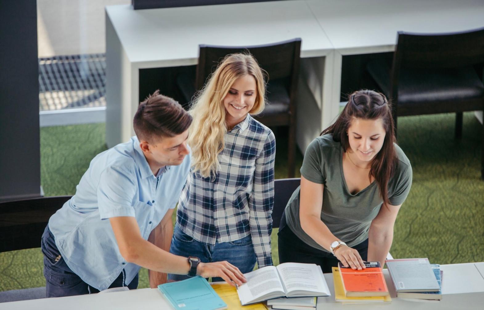 Budgetplanung Schulungsraum mit Teilnehmern